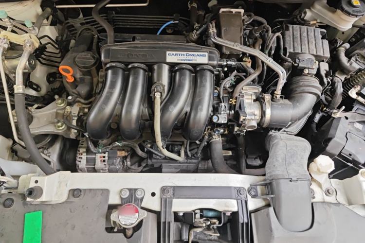 Used Honda Vezel 2020 1.5L CVT Pioneer Edition Engine Bay