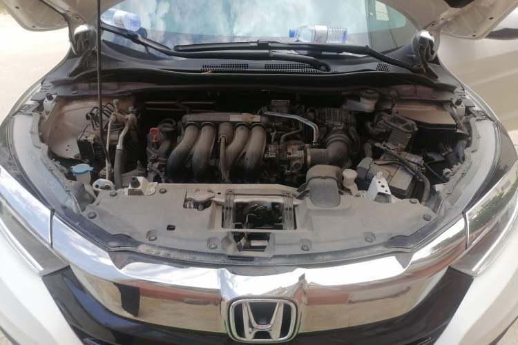 Used Honda Vezel 2020 1.5L CVT Pioneer Edition Engine Bay