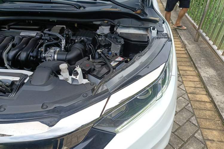 Used Honda Vezel 2020 1.5L CVT Pioneer Edition Engine Bay Left