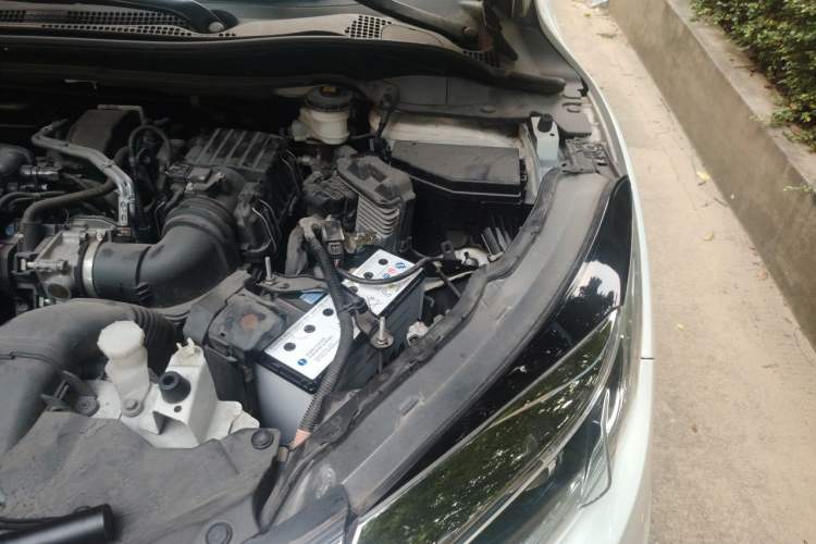 Used Honda Vezel 2020 1.5L CVT Pioneer Edition Engine Bay Left