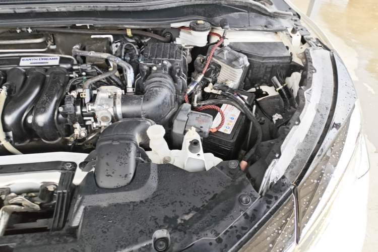 Used Honda Vezel 2020 1.5L CVT Pioneer Edition Engine Bay Left