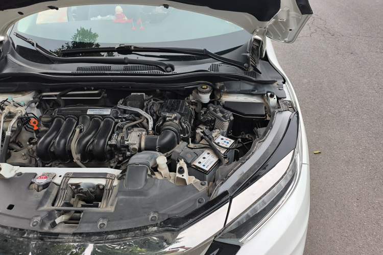 Used Honda Vezel 2020 1.5L CVT Luxury Edition Engine Bay Left