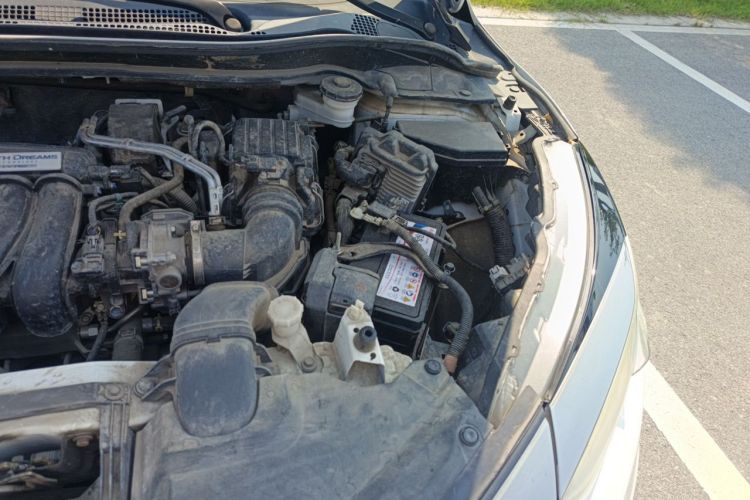 Used Honda Vezel 2020 1.5L CVT Pioneer Edition Engine Bay Left