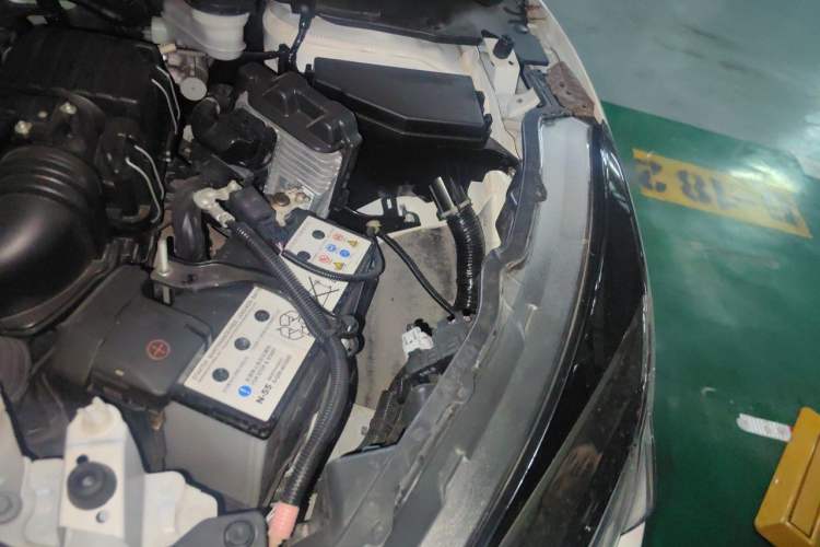 Used Honda Vezel 2020 1.5L CVT Pioneer Edition Engine Bay Left