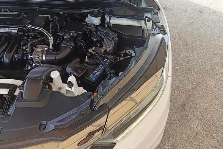 Used Honda Vezel 2020 1.5L CVT Luxury Edition Engine Bay Left