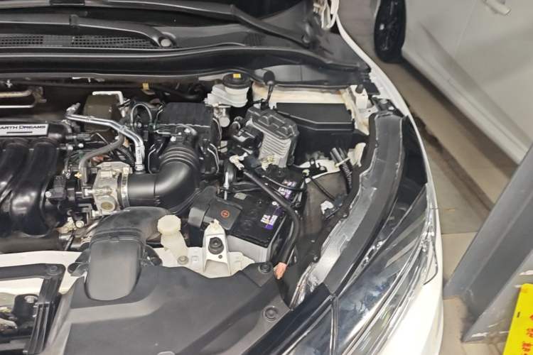 Used Honda Vezel 2020 1.5L CVT Pioneer Edition Engine Bay Left