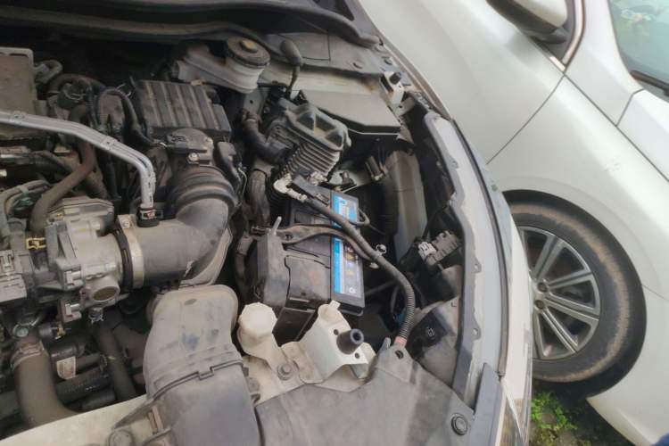 Used Honda Vezel 2020 1.5L CVT Pioneer Edition Engine Bay Left