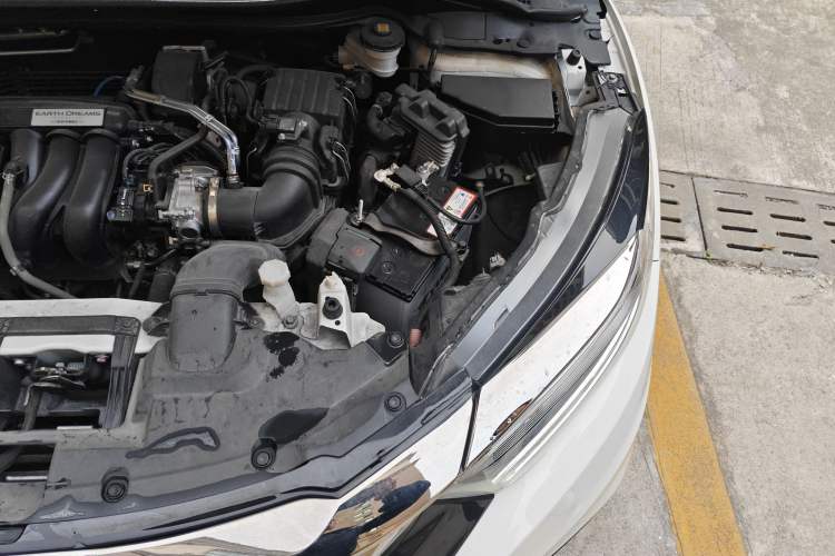 Used Honda Vezel 2020 1.5L CVT Luxury Edition Engine Bay Left