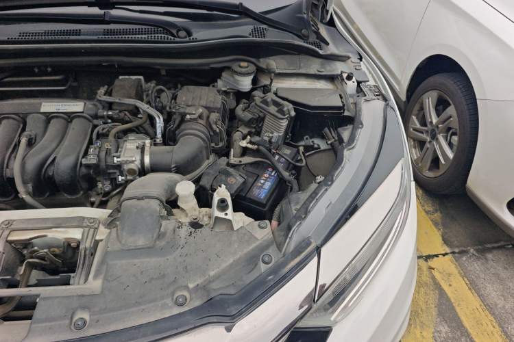 Used Honda Vezel 2020 1.5L CVT Luxury Edition Engine Bay Left