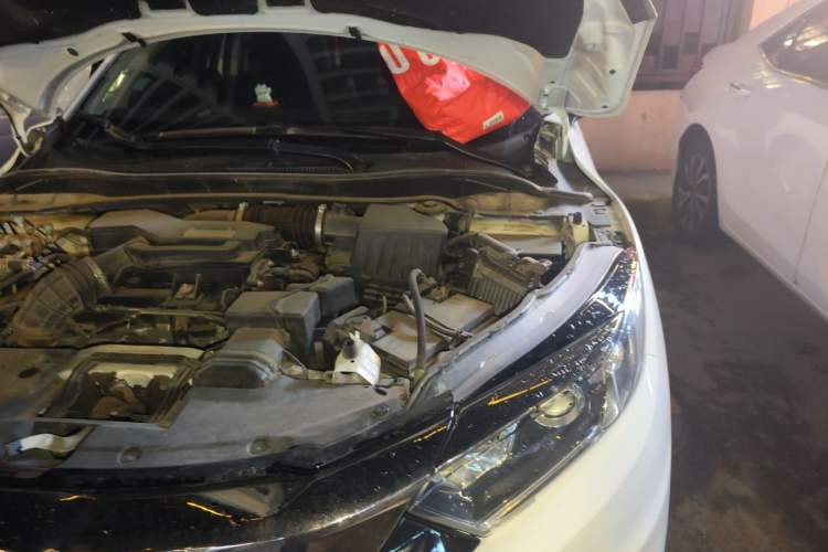 Used Honda Vezel 2020 220 TURBO CVT Elite Edition Engine Bay Left
