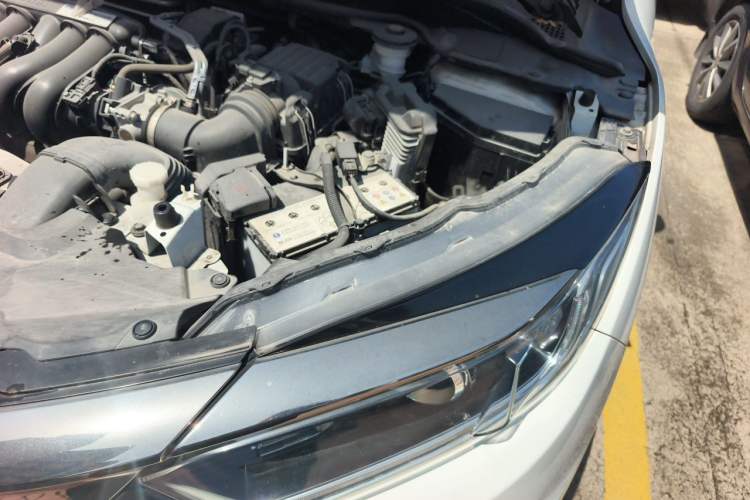 Used Honda Vezel 2020 1.5L CVT Pioneer Edition Engine Bay Left