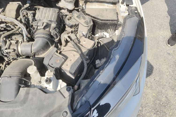 Used Honda Vezel 2020 1.5L CVT Elite Edition Engine Bay Left