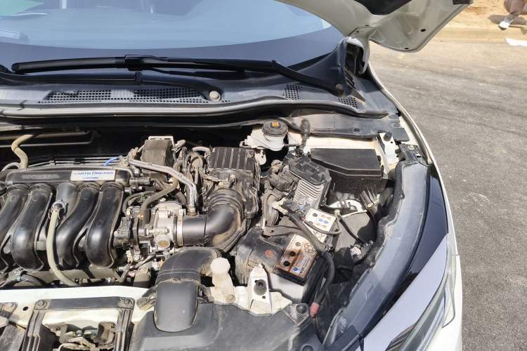 Used Honda Vezel 2020 1.5L CVT Pioneer Edition Engine Bay Left