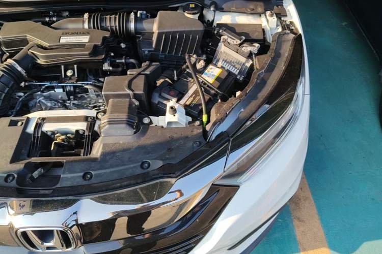 Used Honda Vezel 2020 220 TURBO CVT Luxury Edition Engine Bay Left