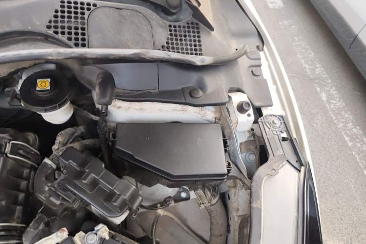 Used Honda Vezel 2020 1.5L CVT Pioneer Edition Engine Bay Left