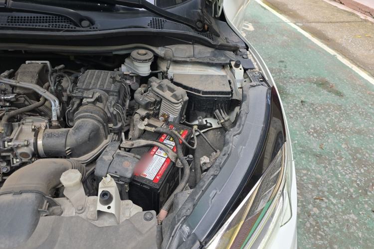 Used Honda Vezel 2020 1.5L CVT Pioneer Edition Engine Bay Left