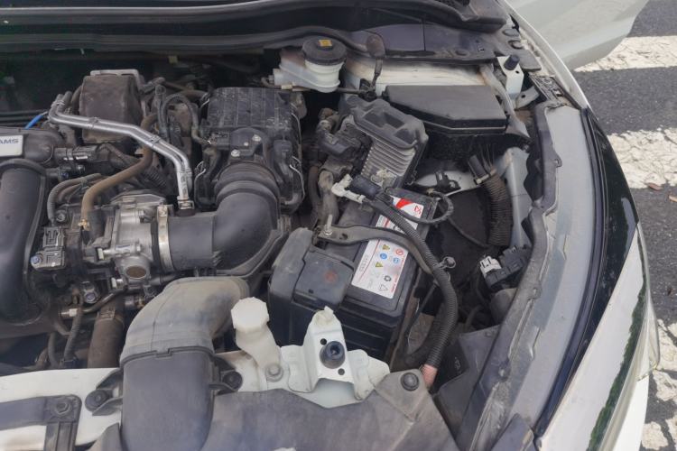Used Honda Vezel 2020 1.5L CVT Pioneer Edition Engine Bay Left