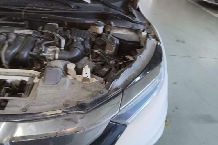 Used Honda Vezel 2020 1.5L CVT Luxury Edition Engine Bay Left