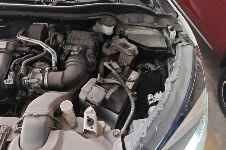 Used Honda Vezel 2020 1.5L CVT Pioneer Edition Engine Bay Left