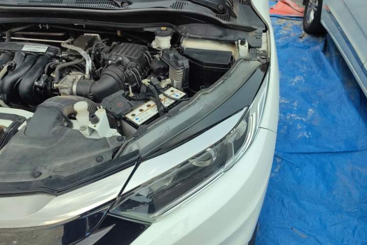 Used Honda Vezel 2020 1.5L CVT Pioneer Edition Engine Bay Left