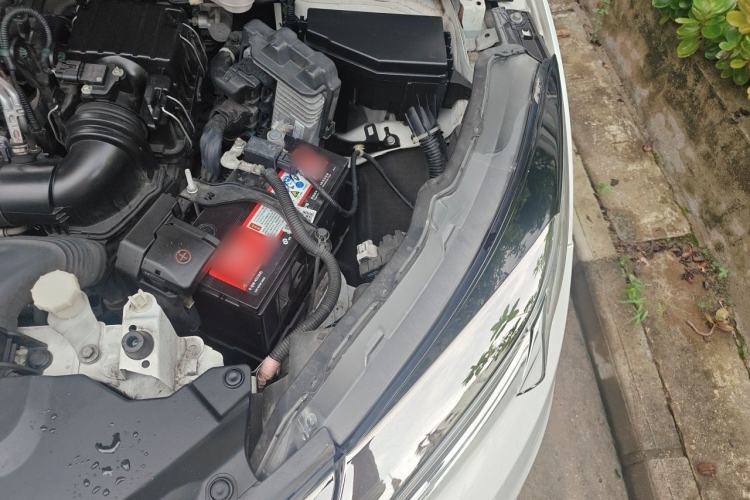 Used Honda Vezel 2020 1.5L CVT Pioneer Edition Engine Bay Left