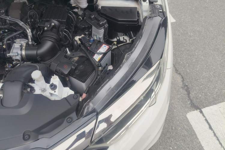 Used Honda Vezel 2020 1.5L CVT Pioneer Edition Engine Bay Left