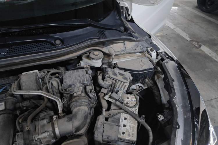 Used Honda Vezel 2020 1.5L CVT Pioneer Edition Engine Bay Left
