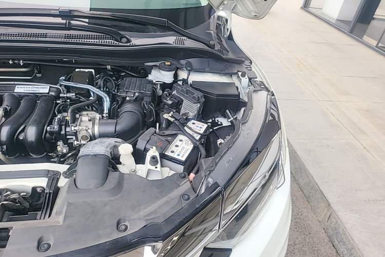 Used Honda Vezel 2020 1.5L CVT Elite Edition Engine Bay Left