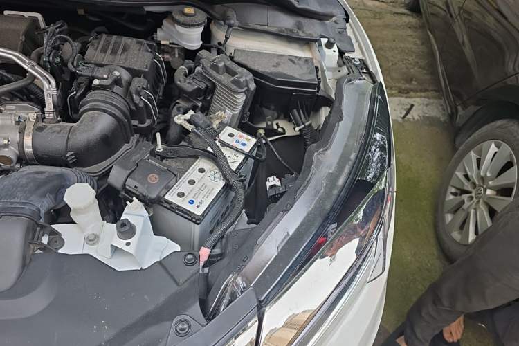 Used Honda Vezel 2020 1.5L CVT Pioneer Edition Engine Bay Left