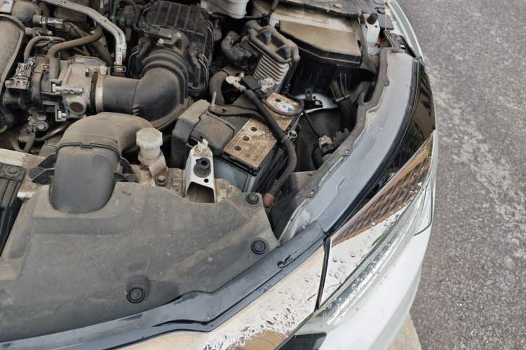Used Honda Vezel 2020 1.5L CVT Elite Edition Engine Bay Left