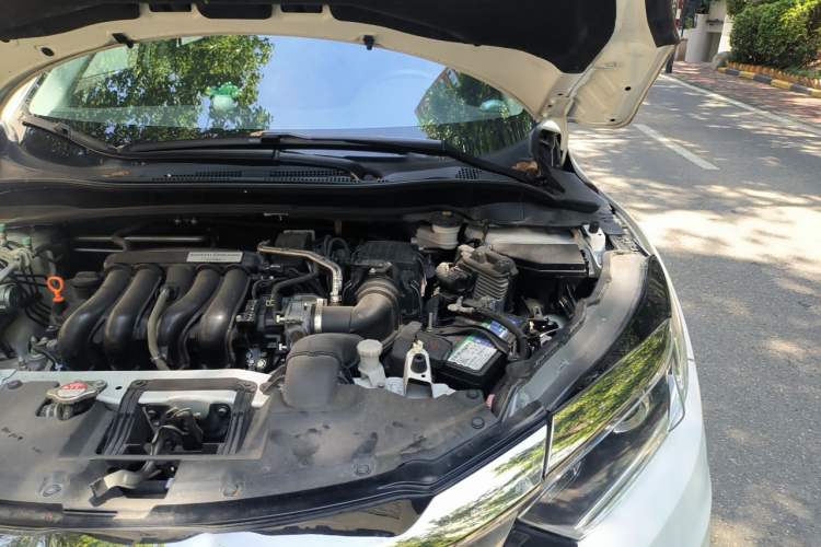 Used Honda Vezel 2020 1.5L CVT Pioneer Edition Engine Bay Left