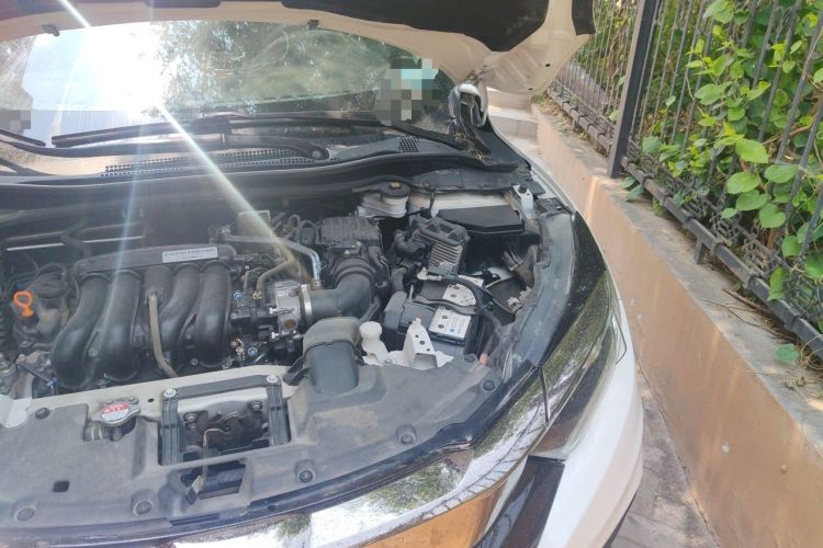 Used Honda Vezel 2020 1.5L CVT Pioneer Edition Engine Bay Left