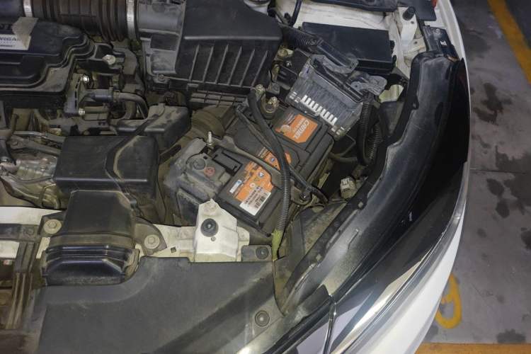 Used Honda Vezel 2020 220 TURBO CVT Luxury Edition Engine Bay Left