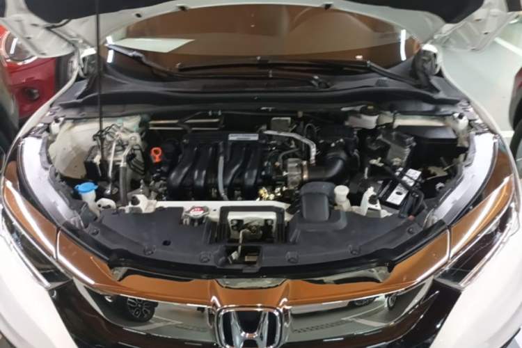 Used Honda Vezel 2020 1.5L CVT Pioneer Edition Engine Bay