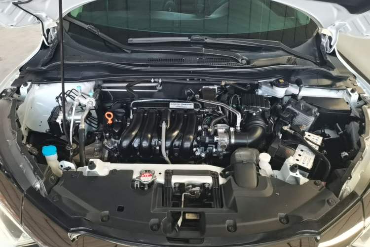 Used Honda Vezel 2020 1.5L CVT Pioneer Edition Engine Bay