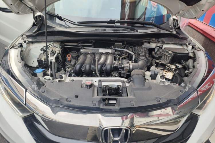 Used Honda Vezel 2020 1.5L CVT Pioneer Edition Engine Bay