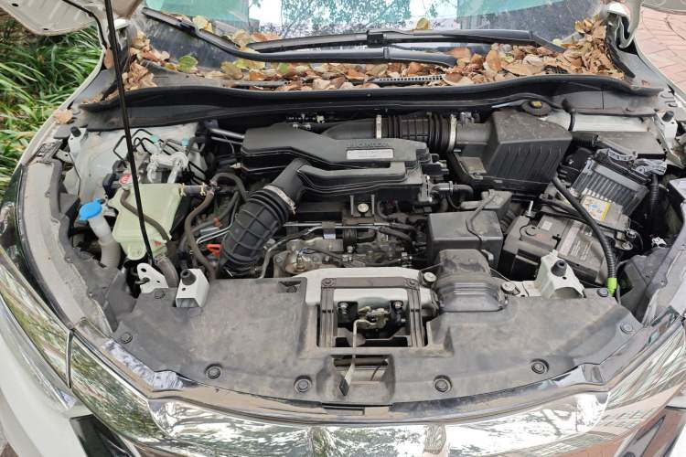 Used Honda Vezel 2020 220 TURBO CVT Luxury Edition Engine Bay