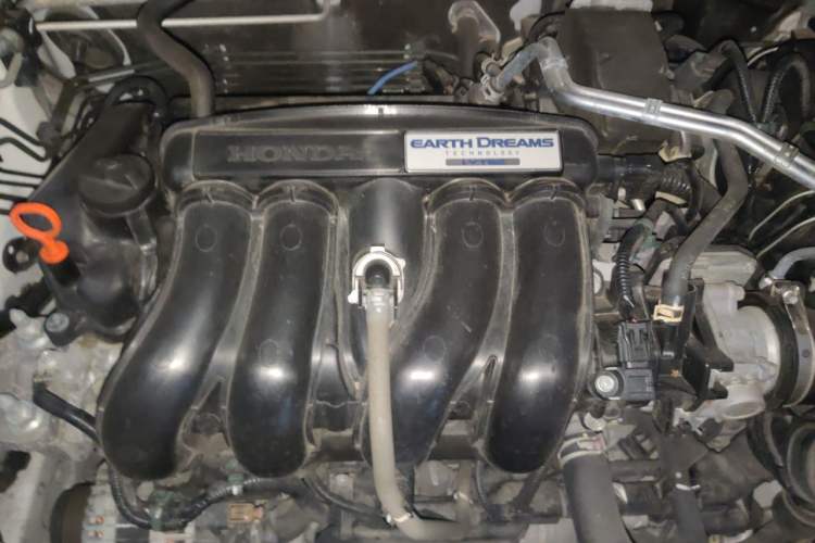 Used Honda Vezel 2020 1.5L CVT Pioneer Edition Engine Bay
