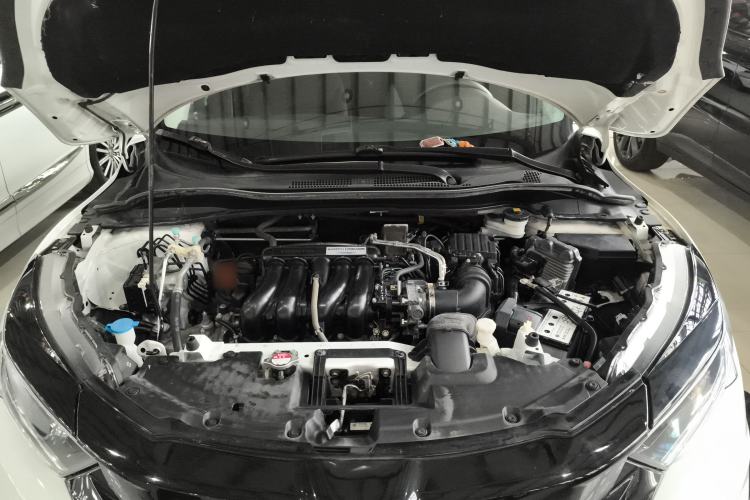 Used Honda Vezel 2020 1.5L CVT Elite Edition Engine Bay