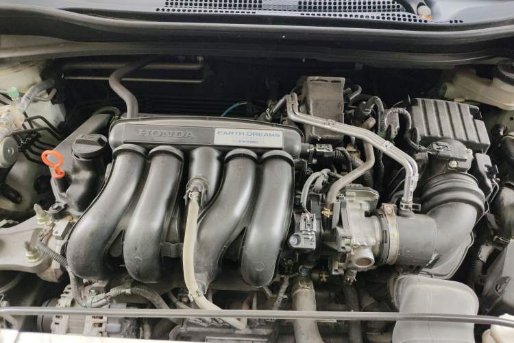 Used Honda Vezel 2020 1.5L CVT Pioneer Edition Engine Bay