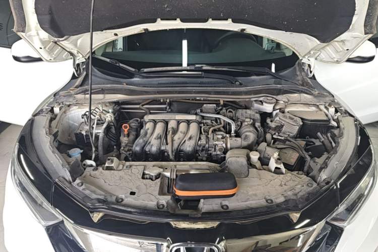 Used Honda Vezel 2020 1.5L CVT Luxury Edition Engine Bay