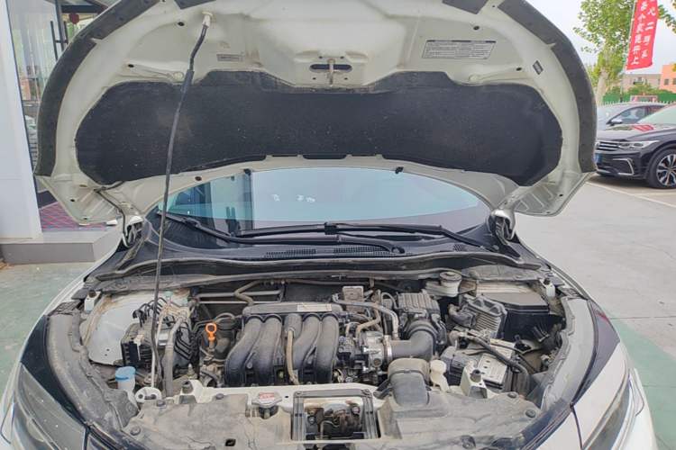 Used Honda Vezel 2020 1.5L CVT Pioneer Edition Engine Bay