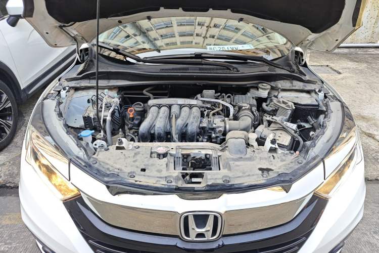 Used Honda Vezel 2020 1.5L CVT Pioneer Edition Engine Bay