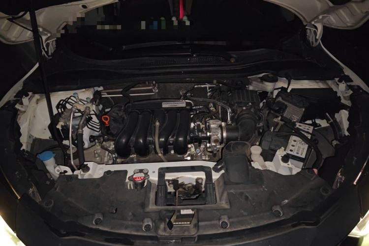 Used Honda Vezel 2020 1.5L CVT Elite Edition Engine Bay