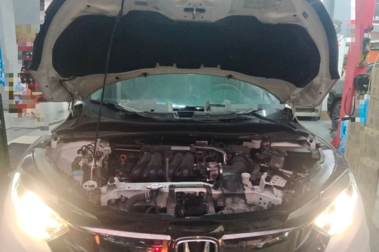 Used Honda Vezel 2020 1.5L CVT Pioneer Edition Engine Bay