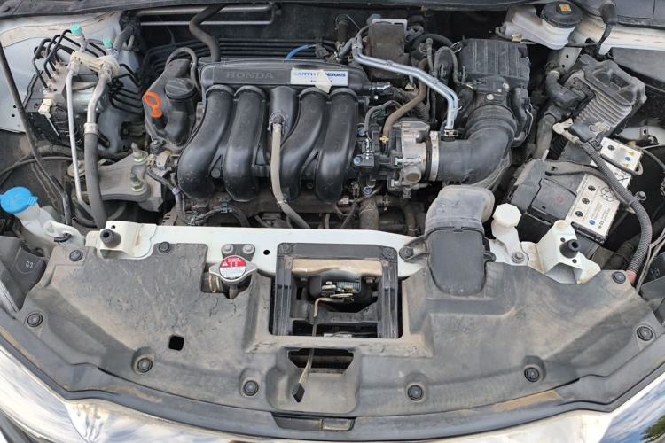 Used Honda Vezel 2020 1.5L CVT Pioneer Edition Engine Bay