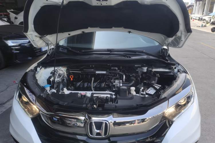 Used Honda Vezel 2020 1.5L CVT Pioneer Edition Engine Bay