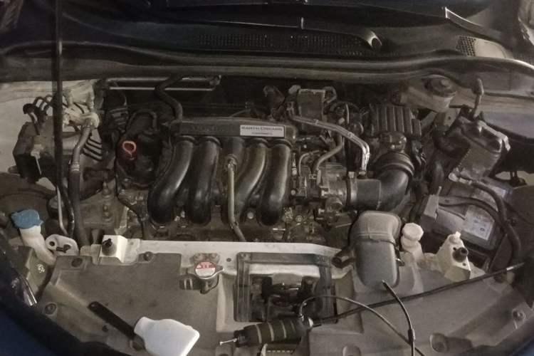 Used Honda Vezel 2020 1.5L CVT Pioneer Edition Engine Bay