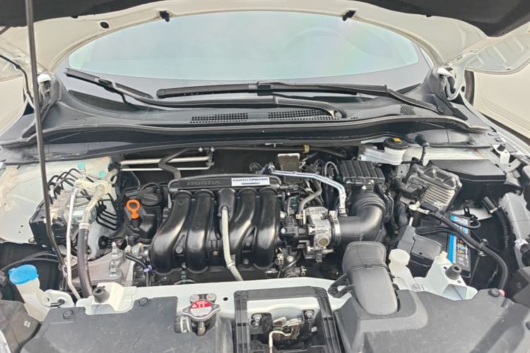 Used Honda Vezel 2020 1.5L CVT Elite Edition Engine Bay