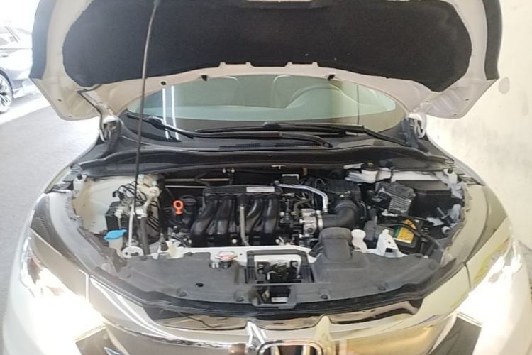 Used Honda Vezel 2020 1.5L CVT Elite Edition Engine Bay